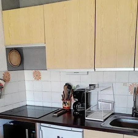 T2 5 Pers Avec Parking A La Faviere, - Fr-1-610-54